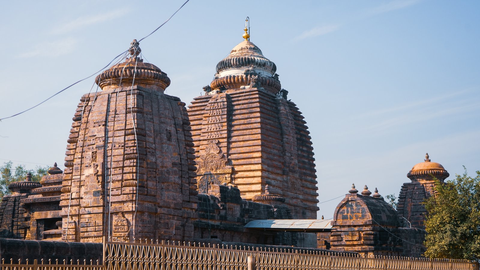 Mukhalingam Temple